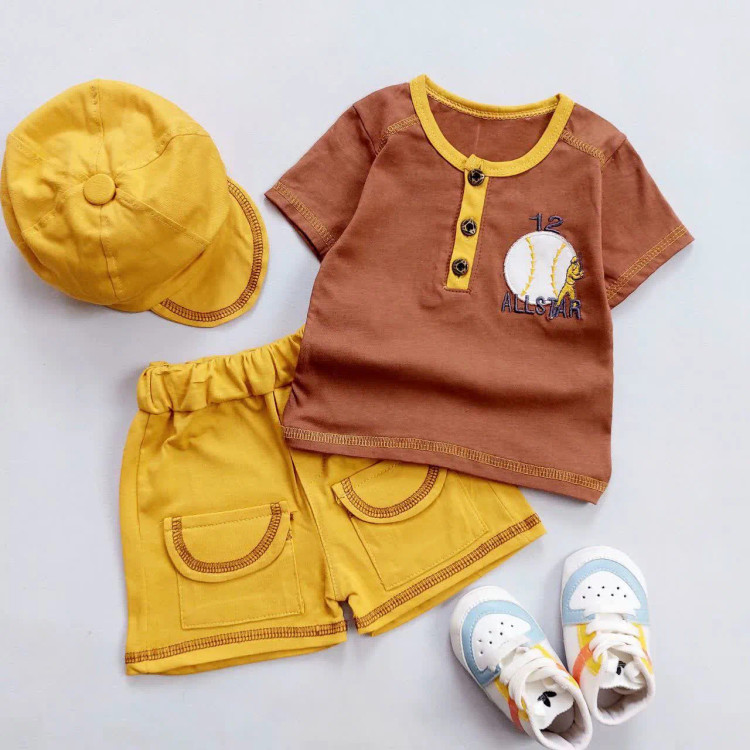 ست تیشرت شلوارک و کلاه پسرانه طرح بیسبالی نخی دورو پنبه کیفیت عالی