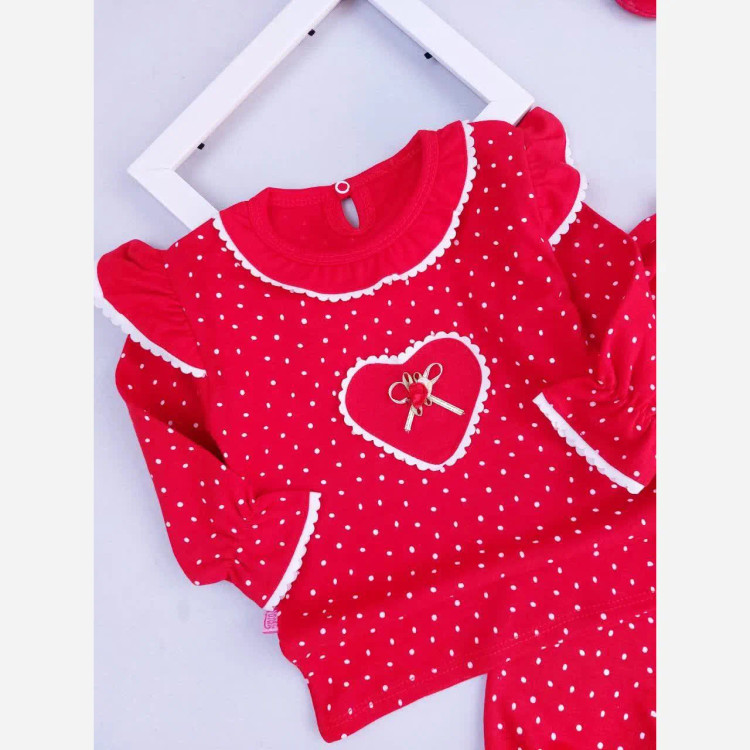 بلوز شلوار نوزادی دخترانه طرح خالدار قرمز یلدایی جنس پنبه لطیف مناسب 3 تا 36 ماه