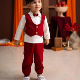 ست لباس پسرانه یلدایی طرح جلیقه و پاپیون مخمل کبریتی قرمز | لباس نوزادی و کودک