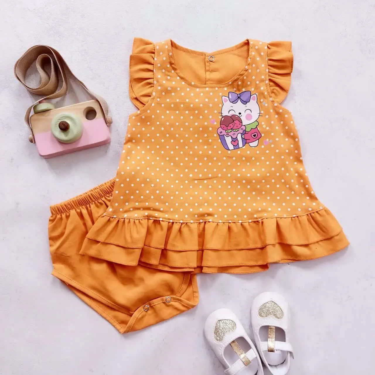 ست سارافون و شورت دخترانه طرح گربه خالدار نخی خنک