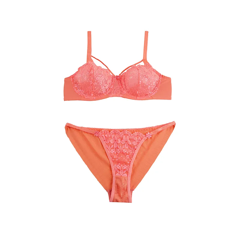 ست لباس زیر زنانه فنردار دانتل و تور هارنس دار مدل اسلیپ