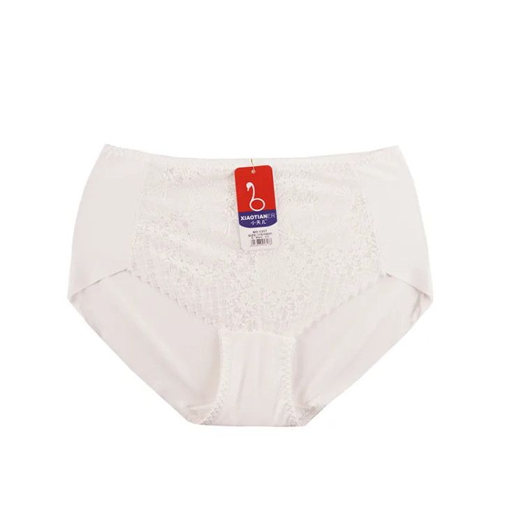 شورت زنانه گیپور طرح دار فری سایز مدل اسلیپ راحت و شیک