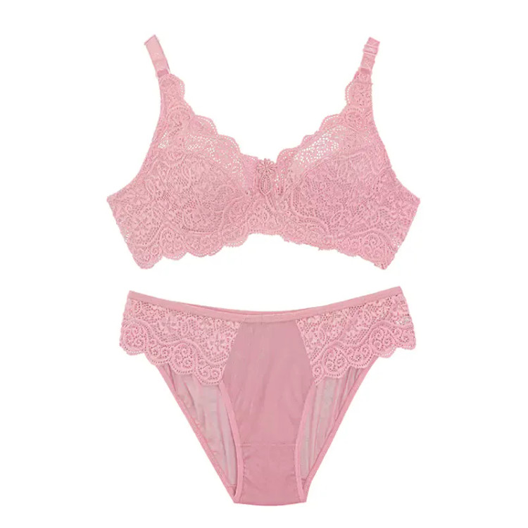 ست شورت و سوتین دانتل گوشواره ای برند شارمین