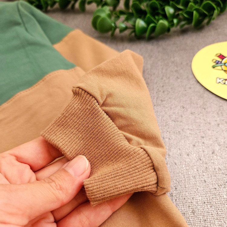 بلوز دورس پنبه لاکرا بچگانه طرح دو رنگ سبز و قهوهای مناسب 1 تا 10 سال