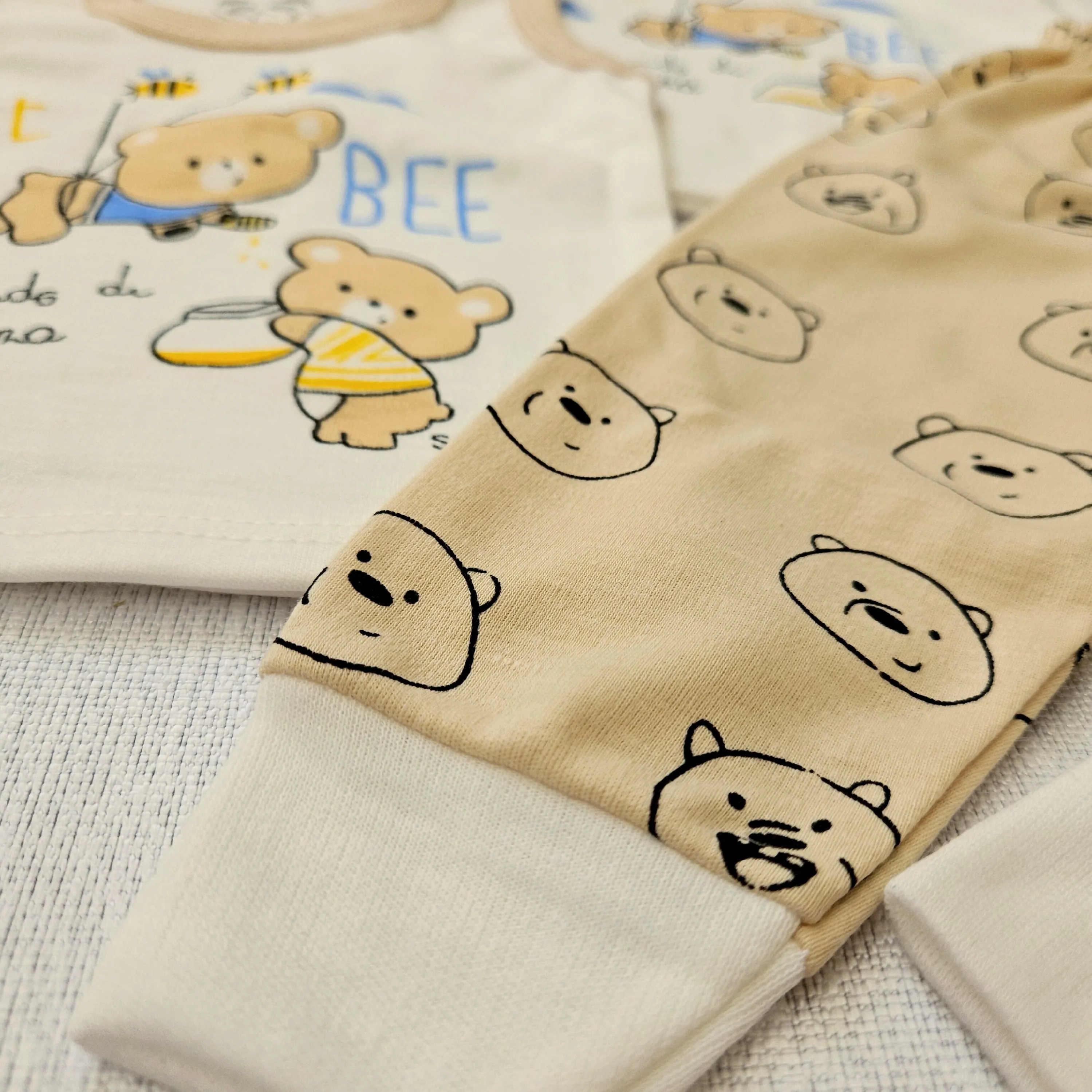 ست لباس نوزادی پسرانه و دخترانه طرح خرس و زنبور | لباس راحتی پنبه ای | مناسب 0 تا 9 ماه