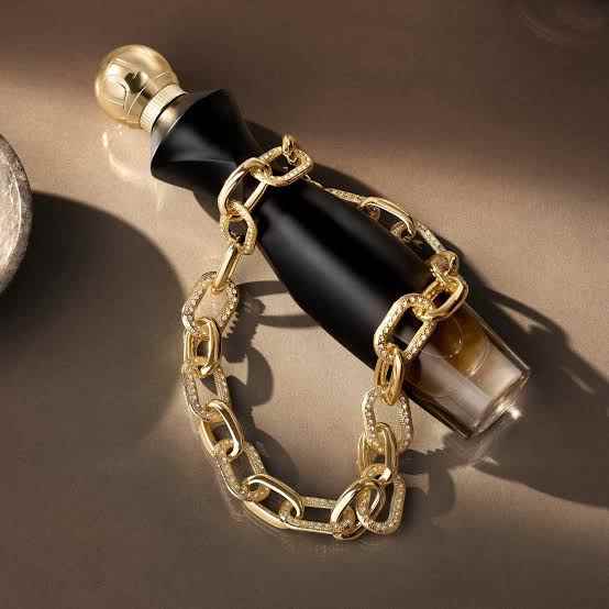 ادوپرفیوم زنانه دیواین دارک ولوت