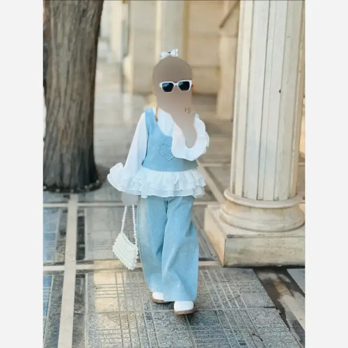 ست سه تیکه دخترانه مجلسی شامل شومیز پنبهای، وست و شلوار جین نگیندار سایز 3 تا 10 سال