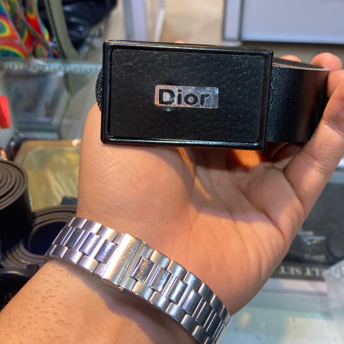 کمربند مردانه چرم مصنوعی Dior رنگ مشکی با سگک مستطیلی طول 118 سانتیمتر