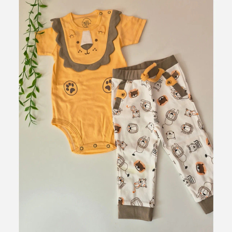 ست بادی و شلوار نوزادی پنبهای طرح شیر برند نیلی