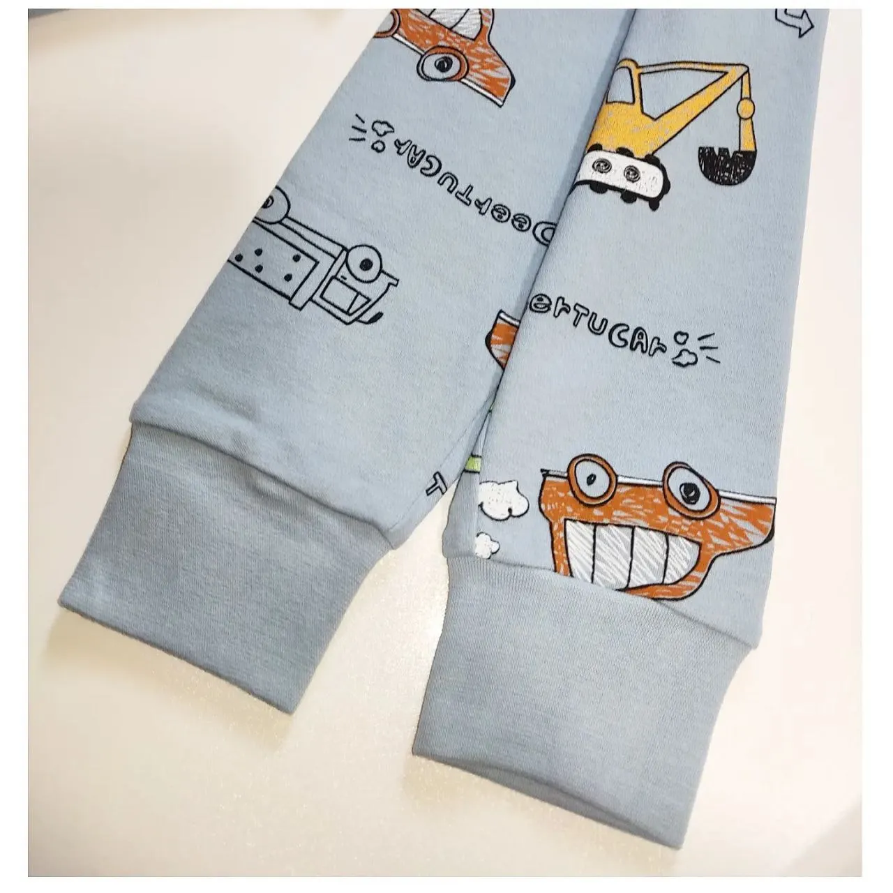 ست بلوز و شلوار اسپرت خواهر و برادری بچگانه جنس نخ پنبه سایز 4 تا 10 سال