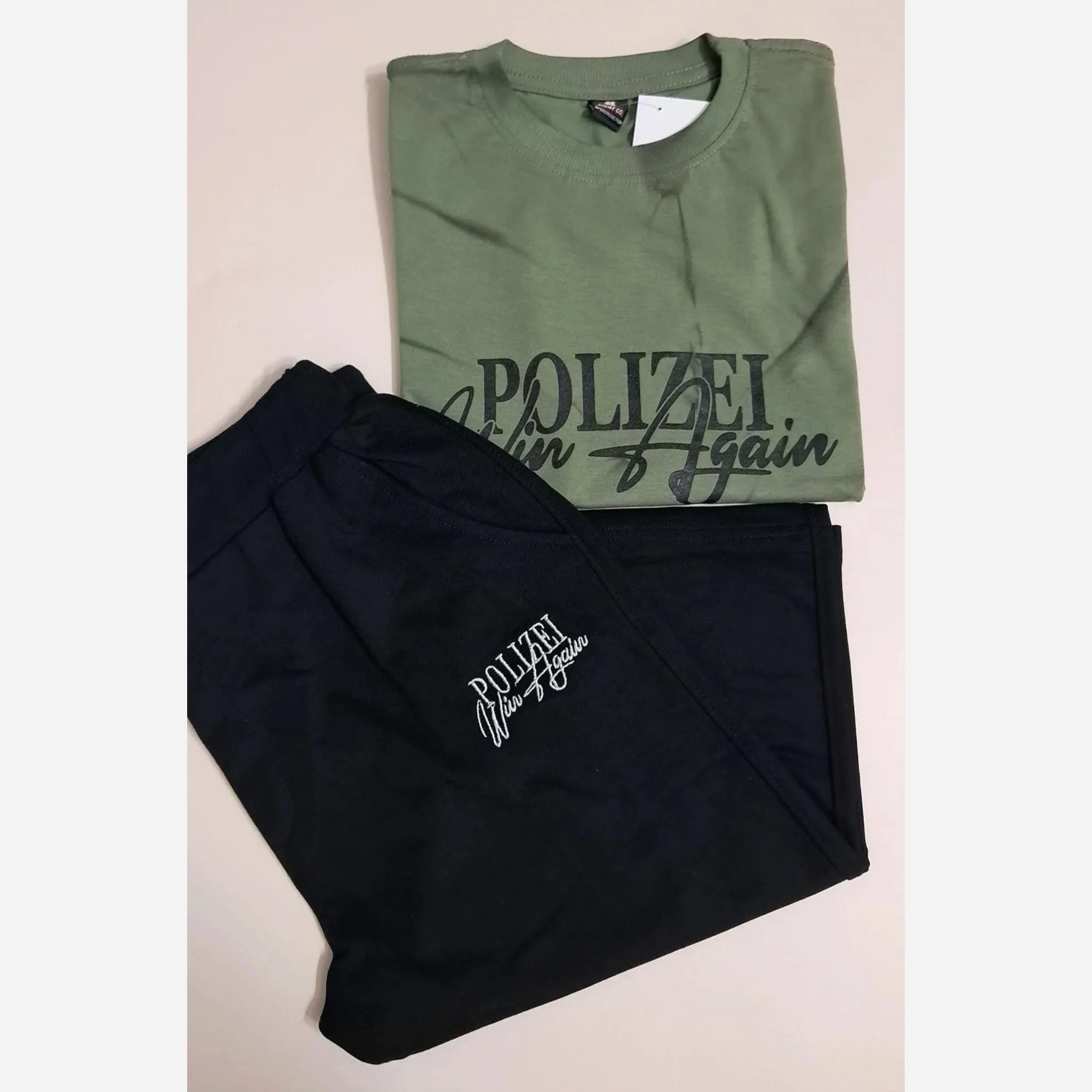 ست تیشرت و شلوارک پسرانه طرح polizei جنس پنبه لاکرا و دورس