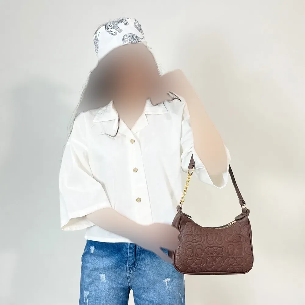 کیف دوشی زنانه طرح کوچ با بند زنجیری