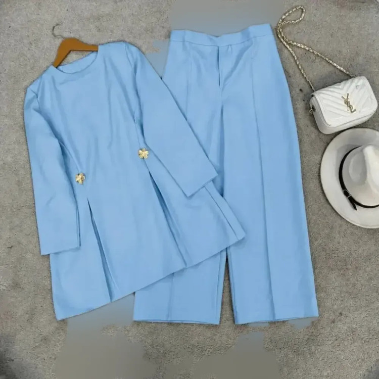 ست مانتو و شلوار زنانه جنس مازراتی فری سایز تا 48 رنگ بندی متنوع