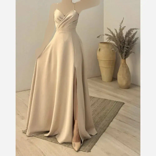 لباس مجلسی مازاراتی قد 160 کاپدار مدل سارا رنگ کرم و سبز