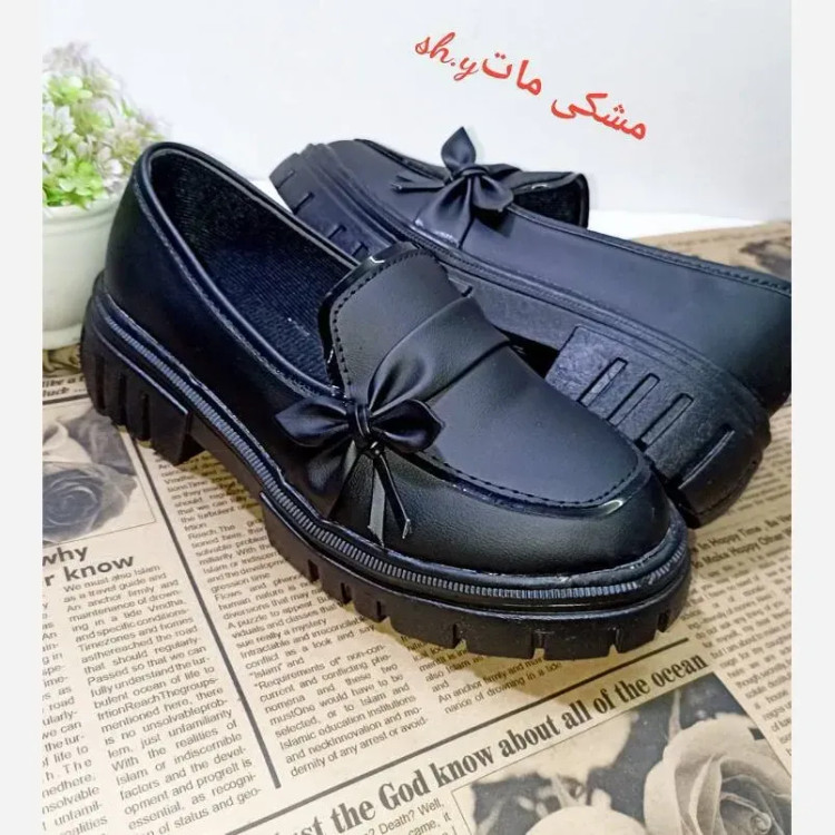 کفش لوفر زنانه پاپیونی پاشنه 5 سانت جنس بیاله مات و ورنی رنگ مشکی