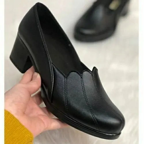 کفش پاشنهدار زنانه چرم مصنوعی مشکی مدل دل آرا
