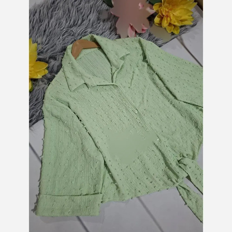 شومیز گره ای زنانه جنس مراکشی آستین سه ربع رنگ مشکی و آدامسی فری سایز مناسب سایز 38 تا 46