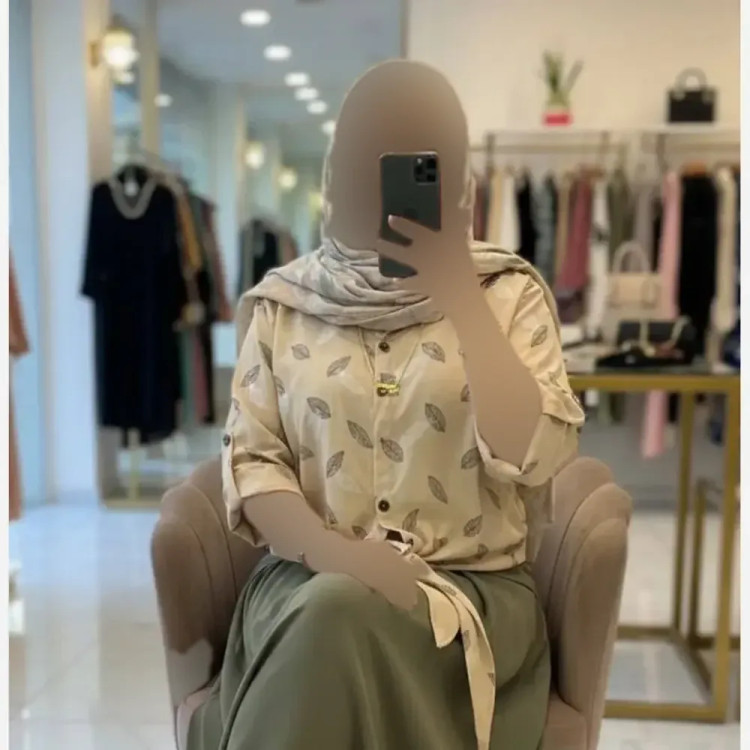 شومیز گره ای برگی جنس شانتون فری سایز رنگ کرم نسکافه ای سبزسدری