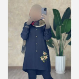 شومیز مانتویی شانتون گلدوزی شده طرح سه گل بابونه