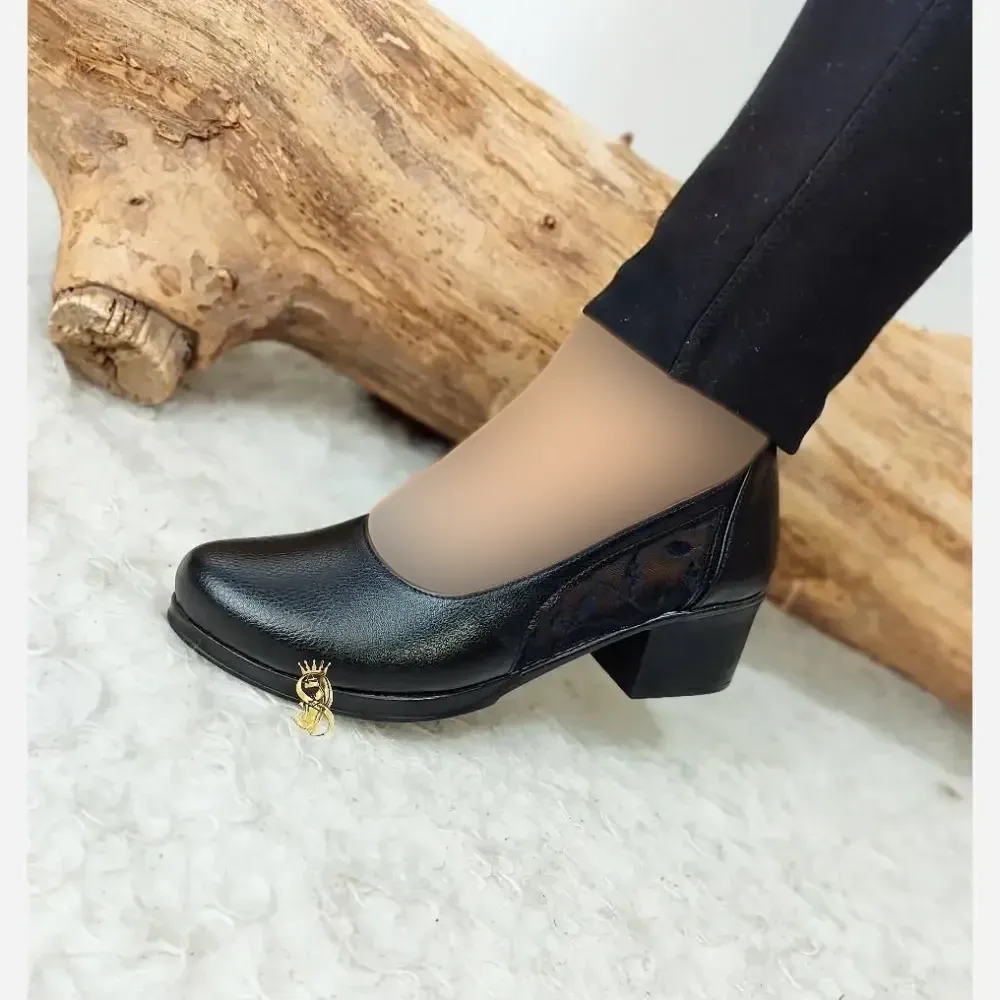 کفش طبی تابستانه مجلسی زنانه چرم صنعتی مدل مریم رنگ مشکی