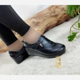کفش طبی زنانه چرم صنعتی مدل دالیا چسبی رنگ مشکی