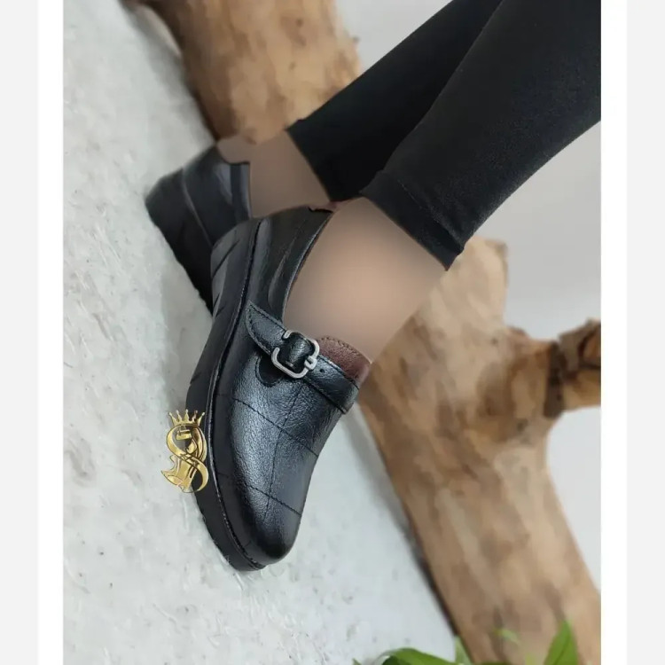 کفش طبی زنانه چرم مشکی مدل دکتر سگک دار