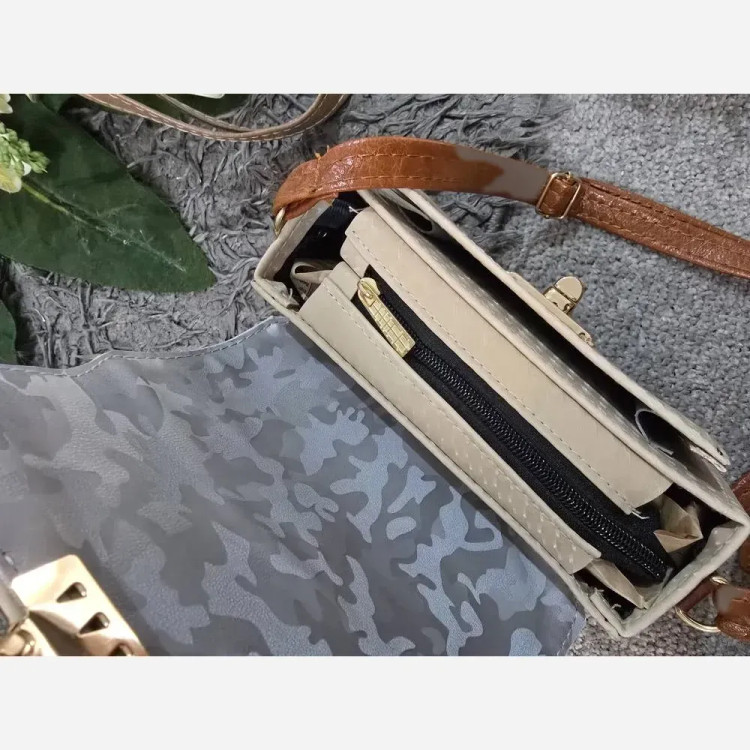 کیف شادگان چرم نانسی سایز 10 در 20 رنگ مشکی سفید کرم