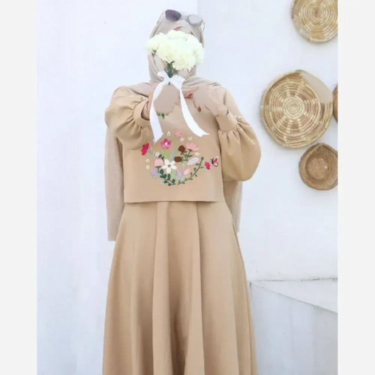 کت و سارافون گلدوزی زنانه مدل گیلدا جنس مازراتی نخ توییست سایز 44 تا 48