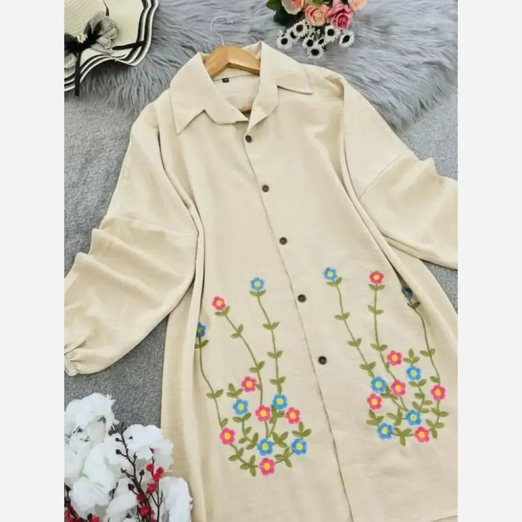 شومیز مانتویی گلدوزی شده جنس شانتون سایز یک و دو رنگ کرم طوسی سبزسدری
