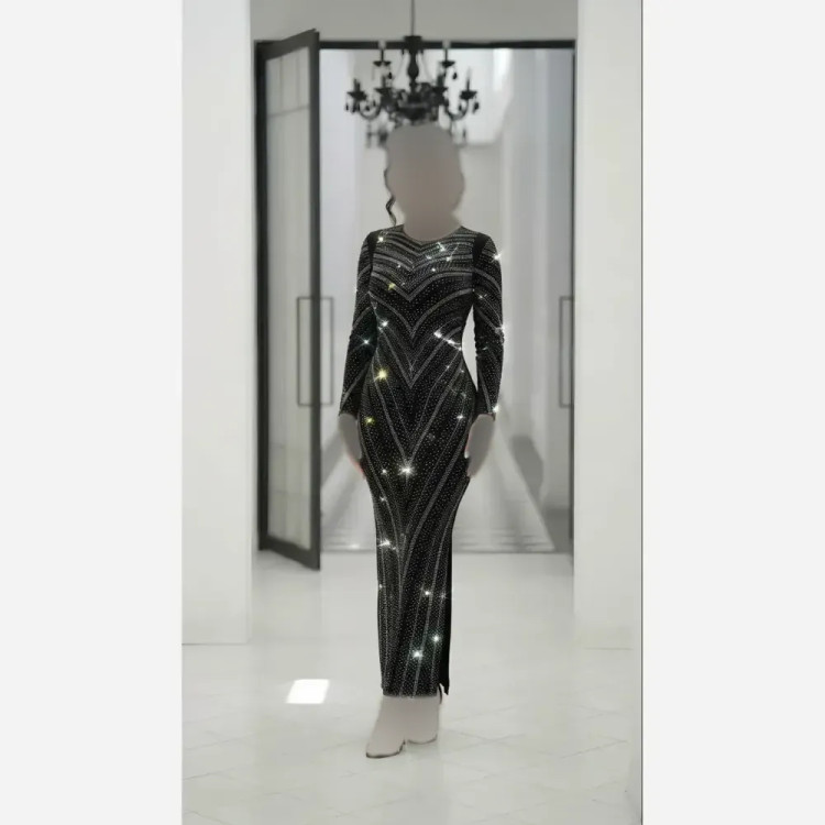 ماکسی مجلسی آیناز مخمل آینه ای کره ای نگین دار چاکدار