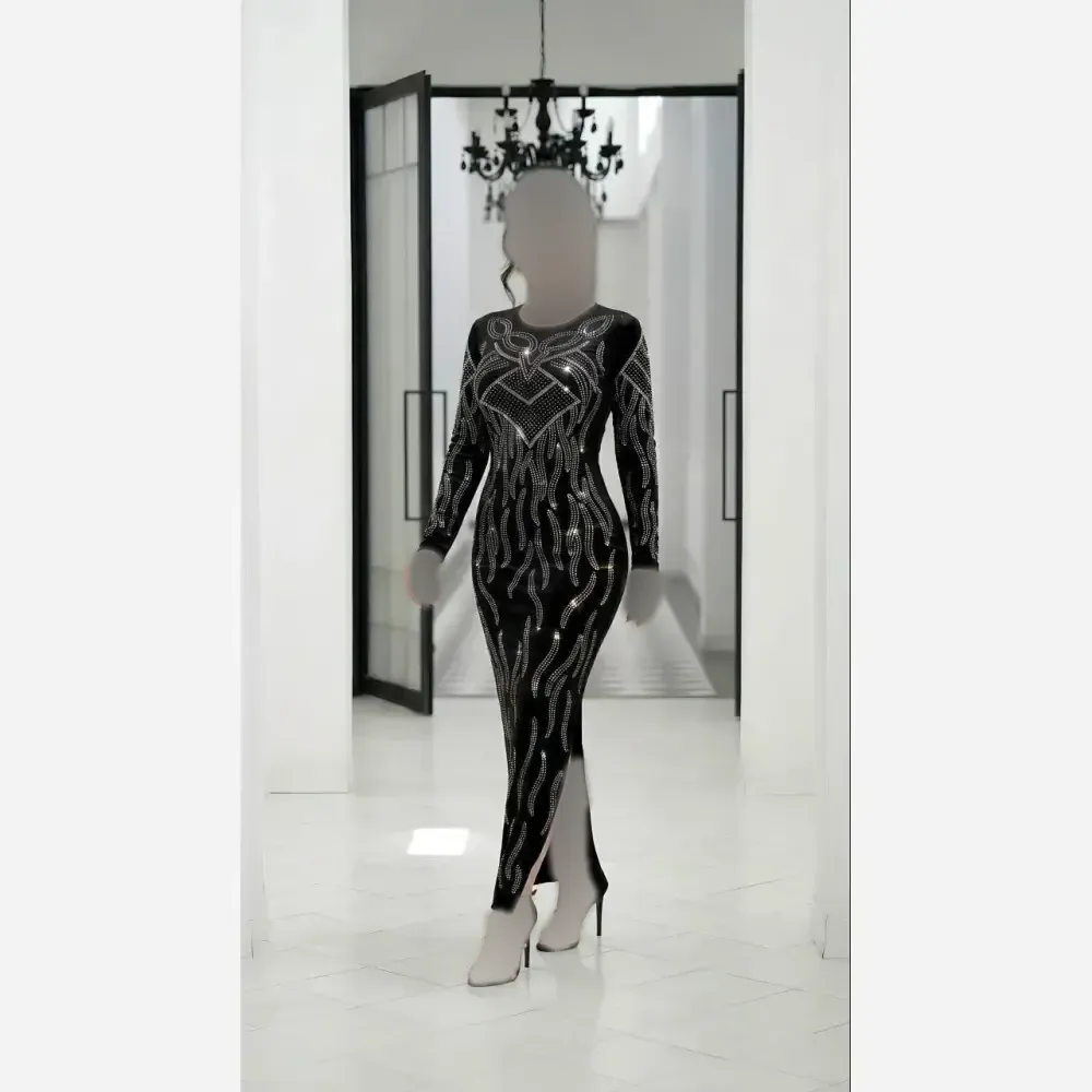 ماکسی مجلسی آیناز مخمل آینه ای کره ای نگین دار چاکدار