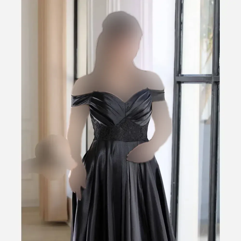 لباس مجلسی مدل سلین ساتن آمریکایی و دانتل سبز و مشکی سایز 36 تا 48