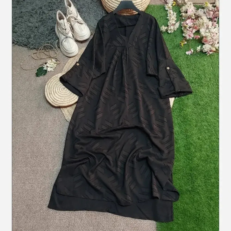 کفتان آویژه زنانه جنس کسمه اعلا در رنگبندی مشکی، شتری، کرم روشن، سبز بنتون سایز 38 تا 46 فری قد 135 دورسینه کیمینو