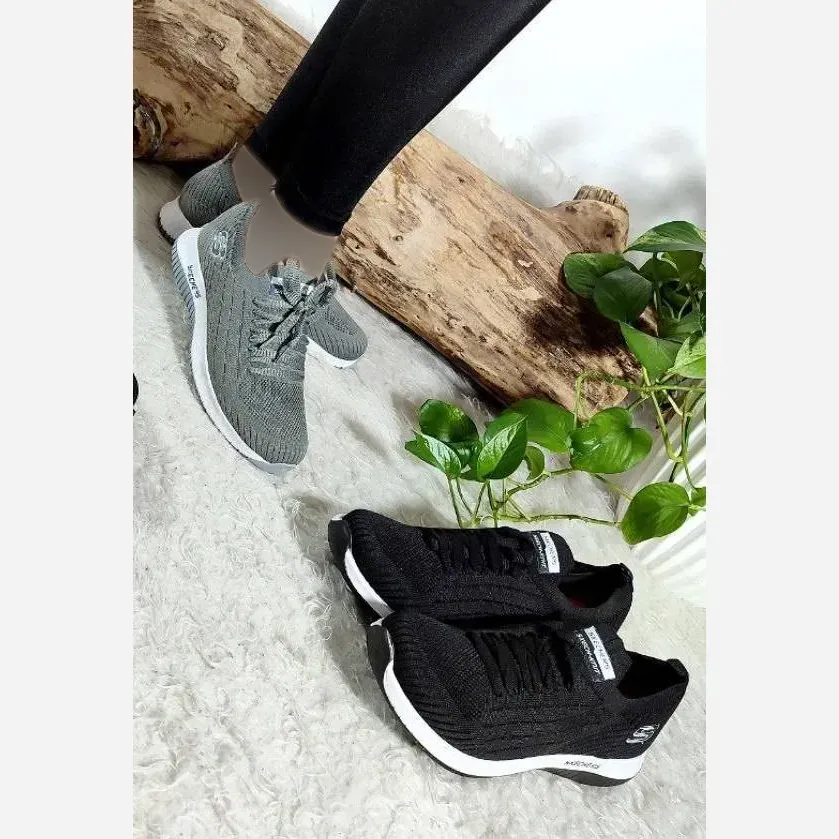 ست کتونی زن و مرد اسکیچرز بافت اسپیسر رنگ طوسی و مشکی سفید سایز 37 تا 44