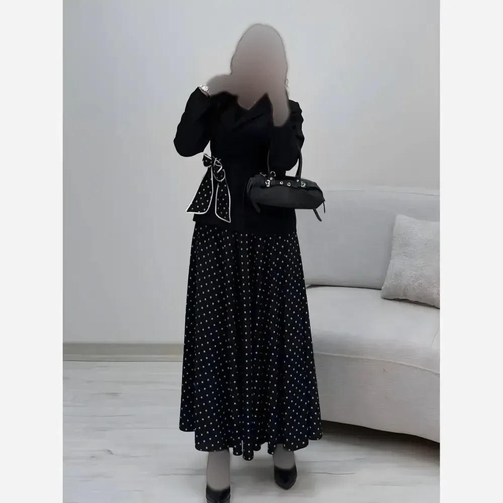 ست کت دامن دایان کرپ مازراتی و بوگاتی مشکی فری سایز