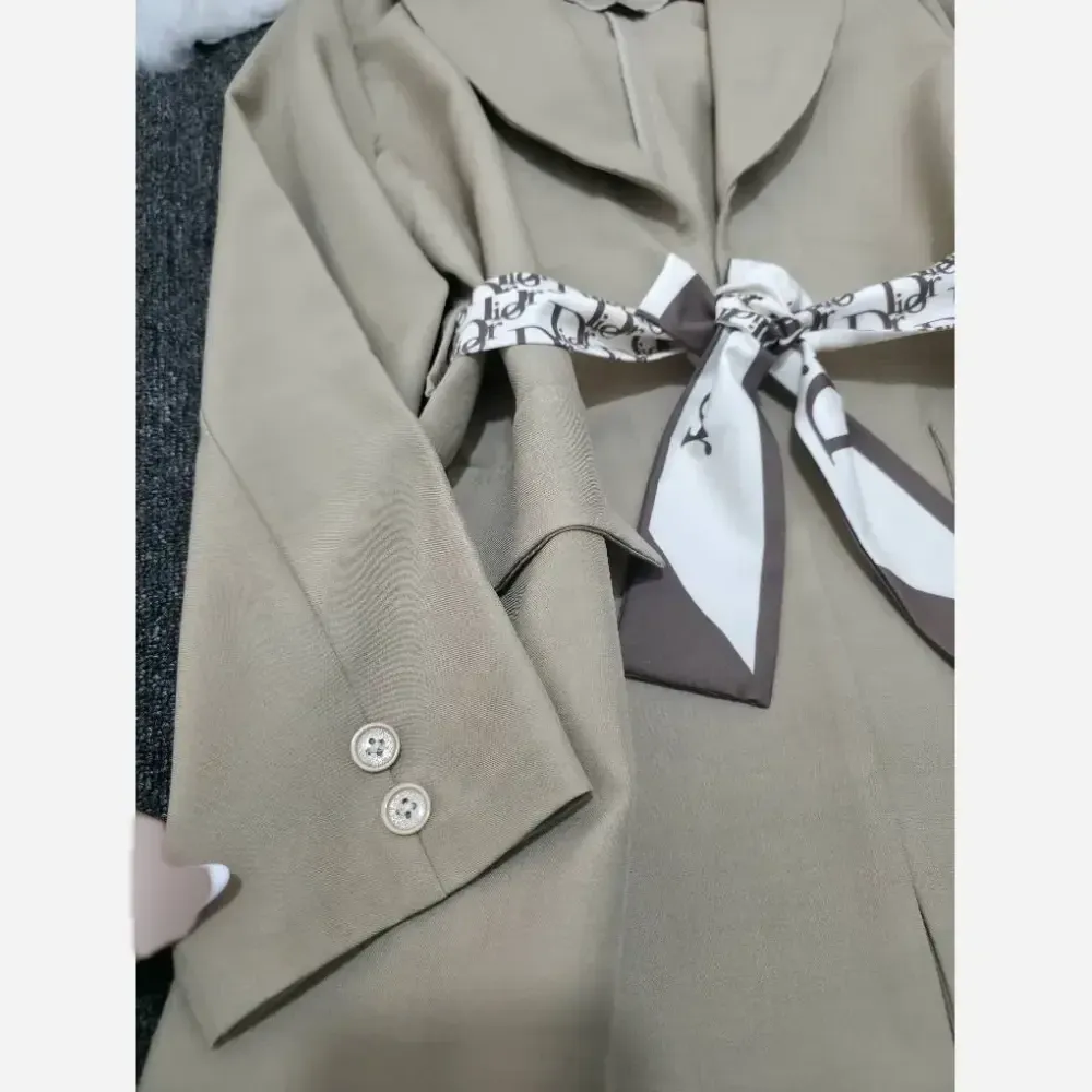 کت زنانه دیور بزایاق وارداتی رنگی سایز L و XL