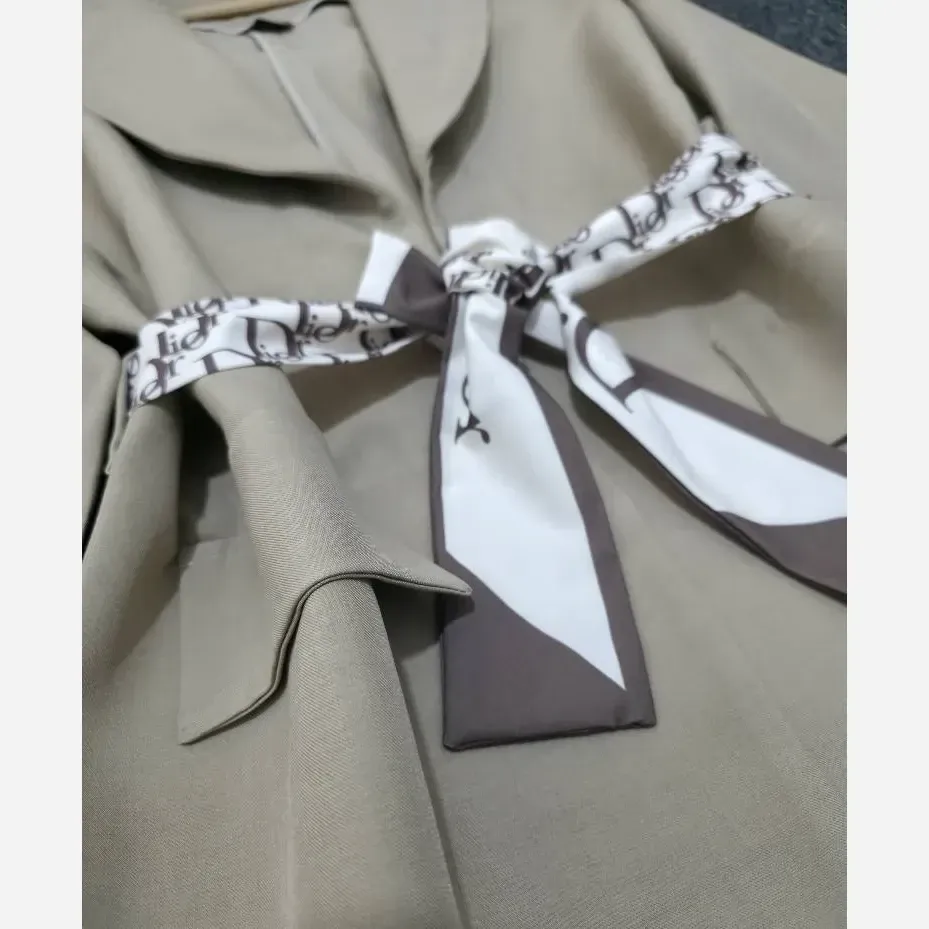 کت زنانه دیور بزایاق وارداتی رنگی سایز L و XL