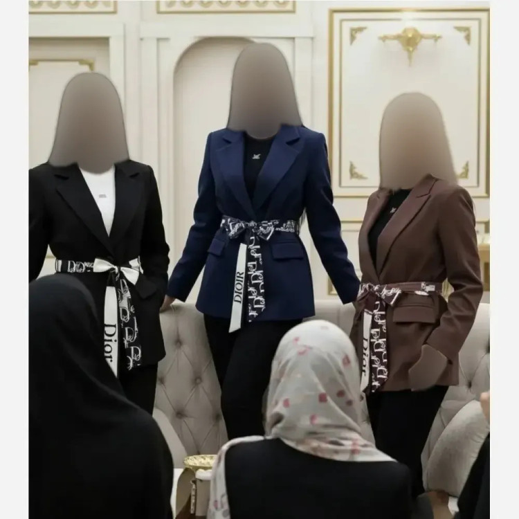 کت زنانه دیور بزایاق وارداتی رنگی سایز L و XL
