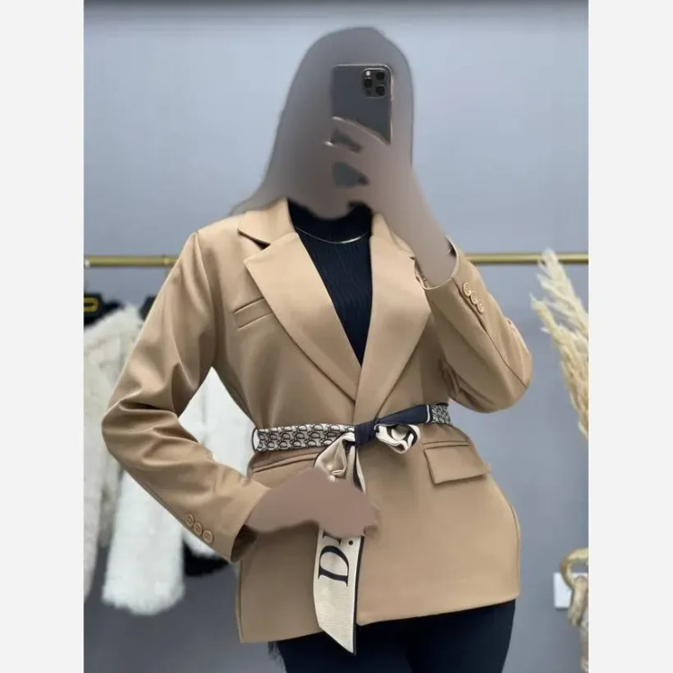 کت زنانه دیور بزایاق وارداتی رنگی سایز L و XL