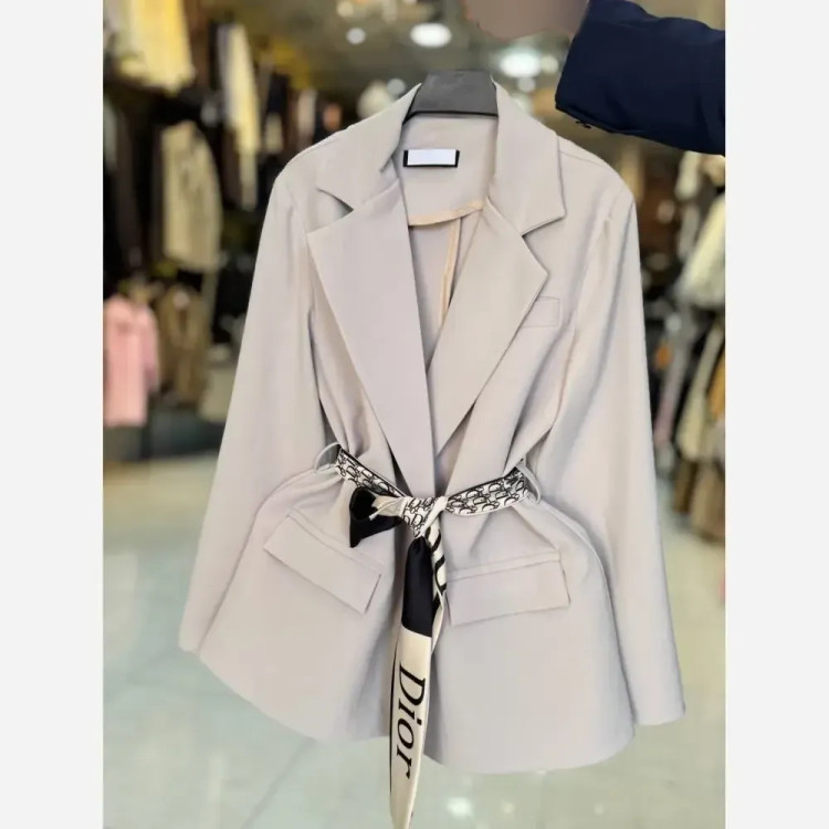کت زنانه دیور بزایاق وارداتی رنگی سایز L و XL