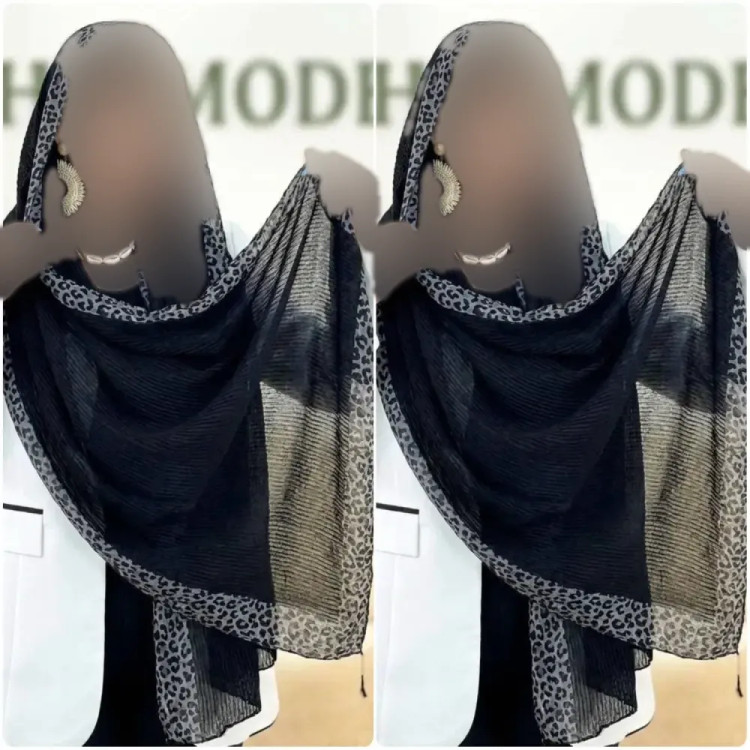 شال پلنگی مشکی پلیسه ریز مجلسی سایز 180 در 70 سانت