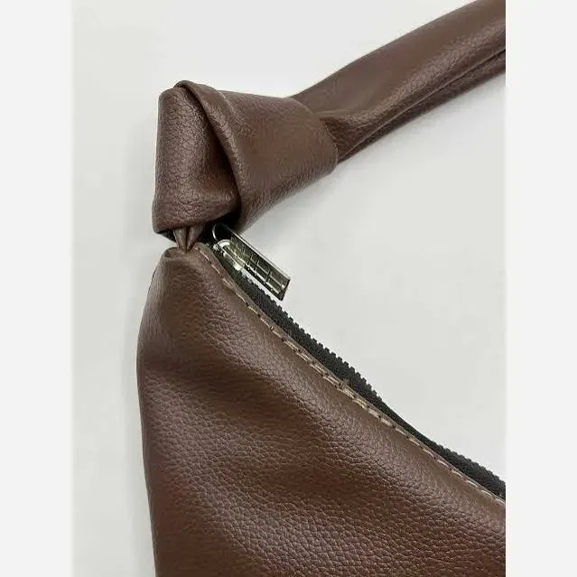 کیف چرمی بند گره ای زنانه مشکی و موکا آزاد سبک جادار