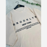 تیشرت باکسی سوپر پنبه طرح BROOKLYN رنگ کرم و سبز فری سایز