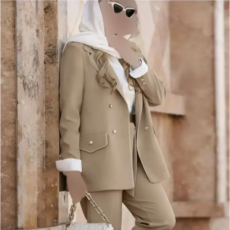 کت شلوار زنانه سوپر مازراتی اعلا مدل کرشمه سایز یک و دو رنگ سدری و نسکافه ای