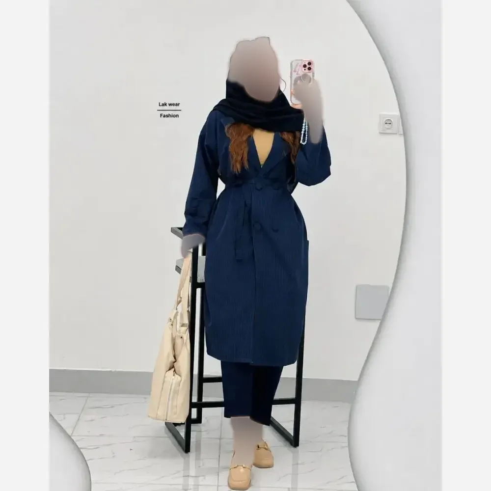 مانتو دیپلمات زنانه مدل کیانا جنس دیپلمات مکانیک اعلا رنگ مشکی و سرمه ای