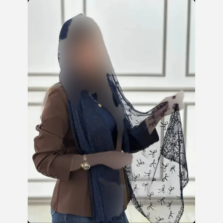 شال تور دانتل طرحدار حاشیه دانتل ابعاد 180 در 70 سانتیمتر
