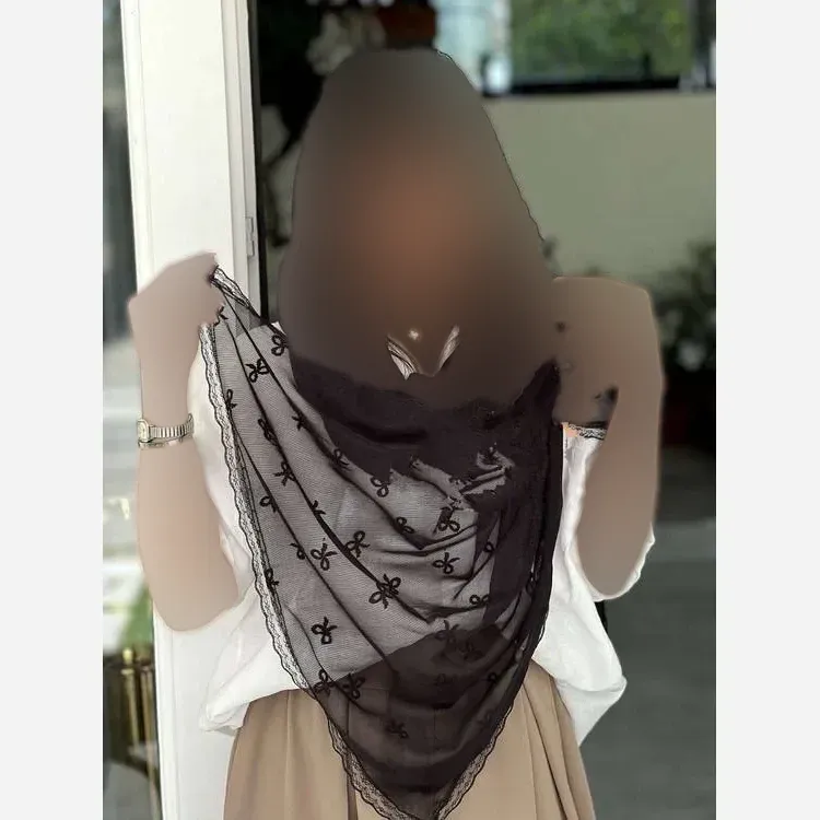 شال تور دانتل طرحدار حاشیه دانتل ابعاد 180 در 70 سانتیمتر