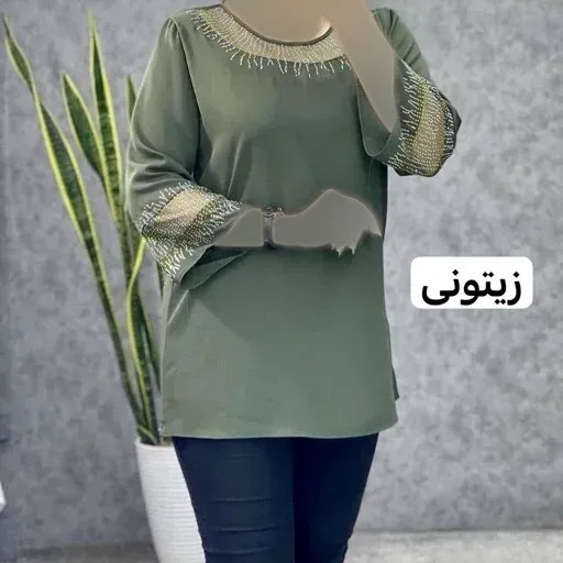 بلوز زنانه مجلسی قواره دار سایز بزرگ کرپ الیزه و حریر نگین کاری شده