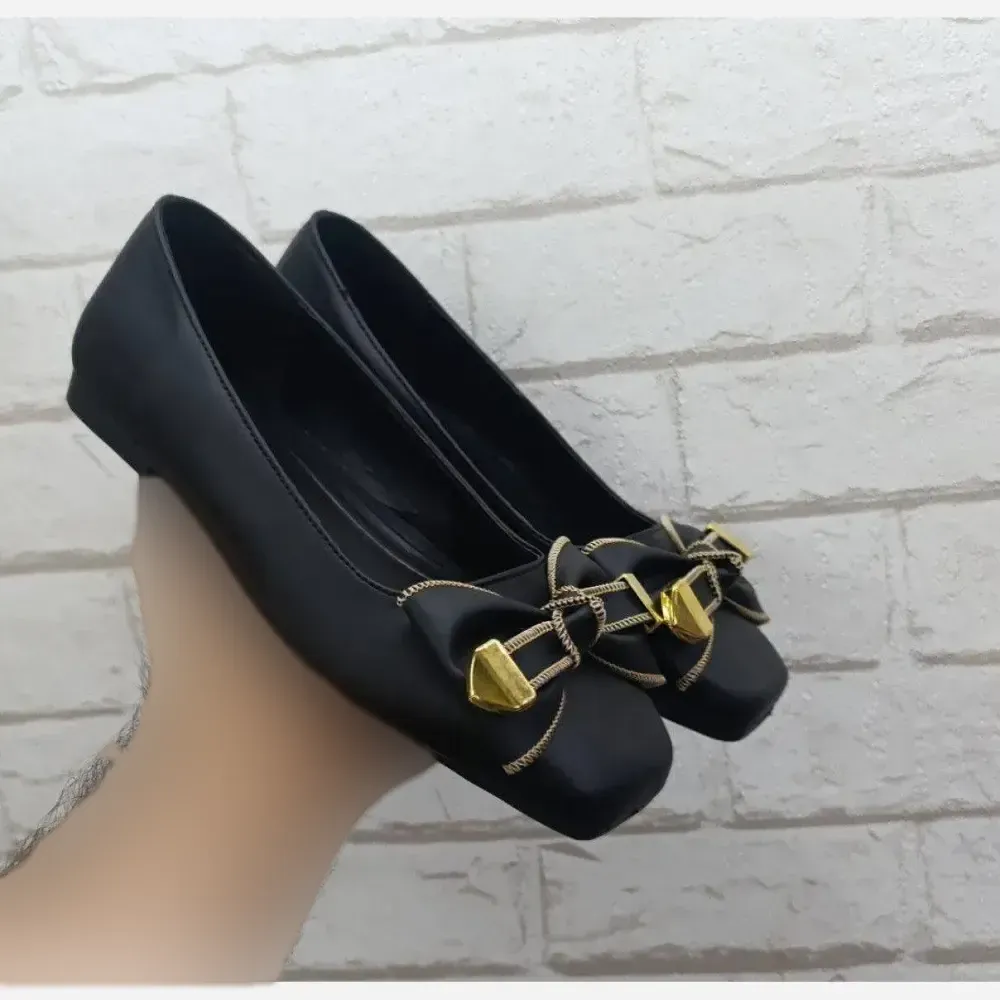 کالج کلاسیک مدل برگی رویه وارداتی زیره تخت سایز 37 تا 40