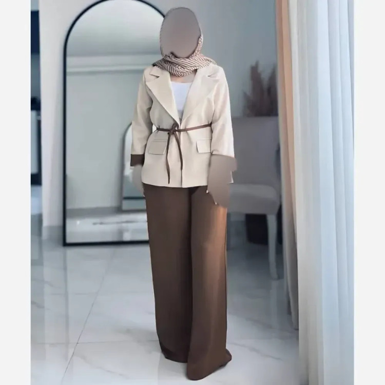 کت شلوار ستایش مازراتی زنانه در رنگ های مشکی، قهوه ای، نسکافه ای، موشی، سورمه ای و کرم در سایزهای 1 و 2